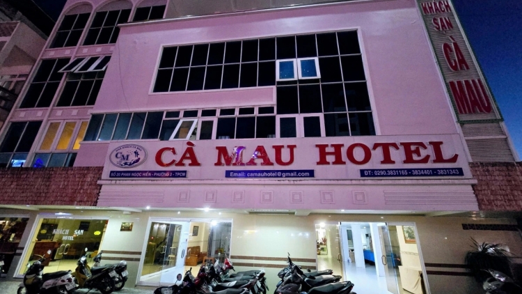 ពត៌មាន ម៉ោង​ ៦