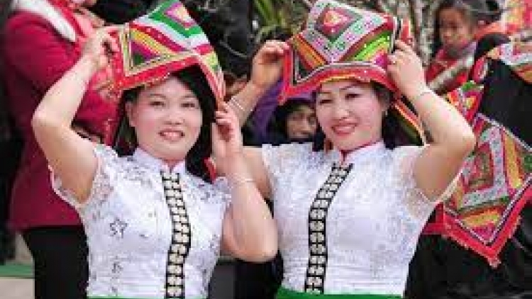 Quam kháo phổng Tày Bắc thứ  4 mự 30 căm bườn 7 pì 2025