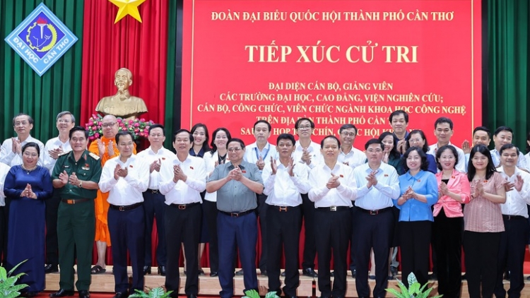 ពត៌មាន​ម៉ោង៦