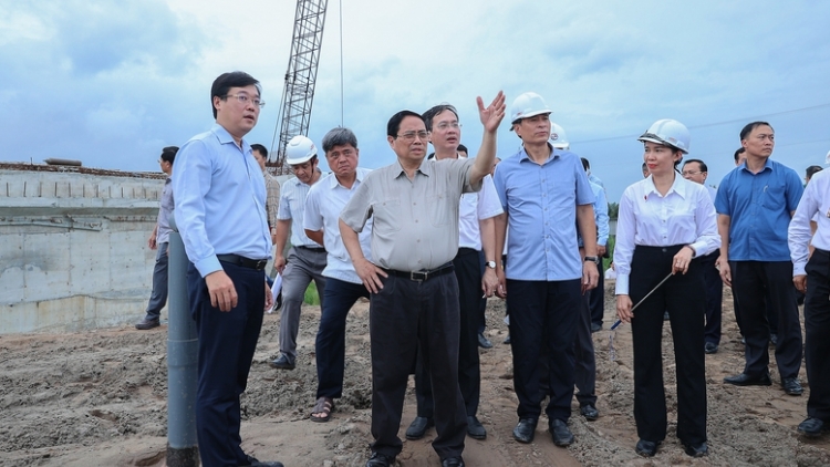 ពត៌មាន ម៉ោង ១៥