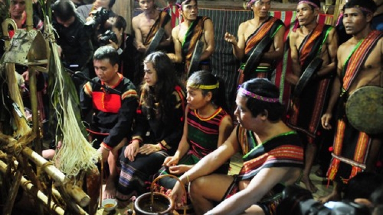 Mtă mtăn kơ anak čô thâo bi hgŭm mguôp 