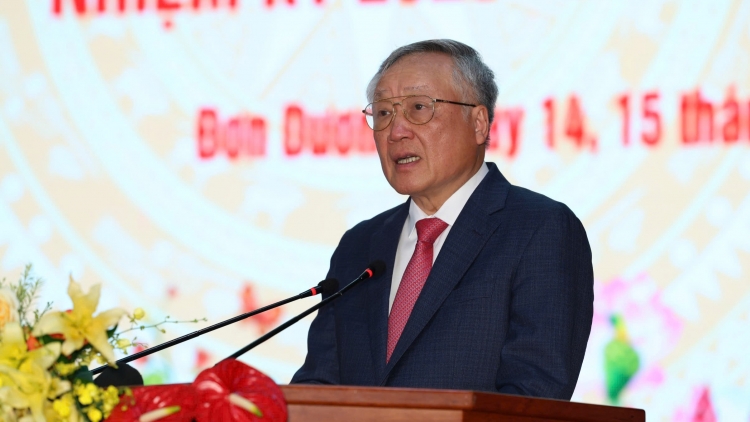 Groi Thủ tướng Nguyễn Hòa Bình râng Đại hội Đảng bộ xã săch ƀư lor ta Lâm Đồng.