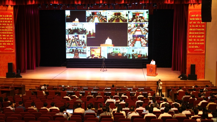 Mâu kăn péa râ a Gia Lai pêi cheăng tơniăn