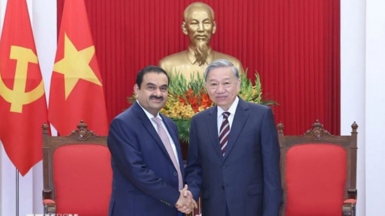 Tổng Bí thư Tô Lâm sơng pơma dơnuh hăm Kơdră chĕp pơgơ̆r Grŭp jang Adani, Ấn Độ