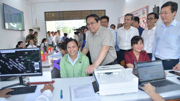 Thủ tướng uănh nđôi ntrong ƀư n’gâng kan 2 gưl ta An Giang n’hanh Đồng Tháp