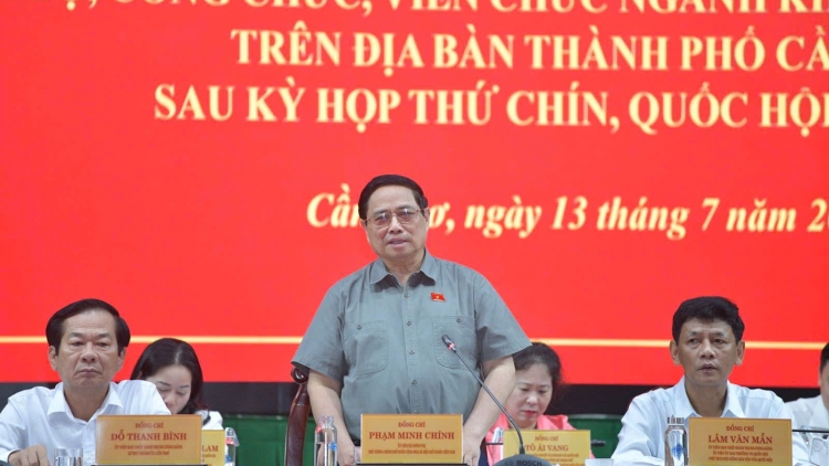 Thủ tướng Phạm Minh Chính tâm mâp ƀon lan ta Cần Thơ.