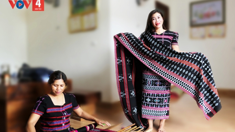 Đă ƀư ân tam nkô̆ nau mpeh tâm ban bu ur bu klô nkuăl rnoi mpôl đê̆