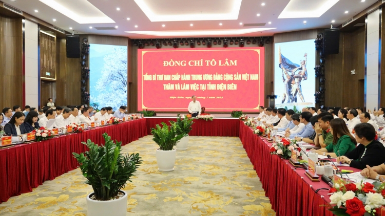 Tổng Bí thư Tô Lâm bơ̆ jang hăm Khul kơdră chĕp kơ̆l Đảng ƀô̆ dêh char Điện Biên