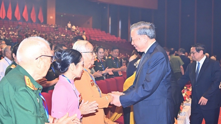 Trâm mâ mơngế ai hnoăng tơnêi têa drêng troh tơbâ 78 hơnăm hâi mâu lêng rong râ- hlâ hía