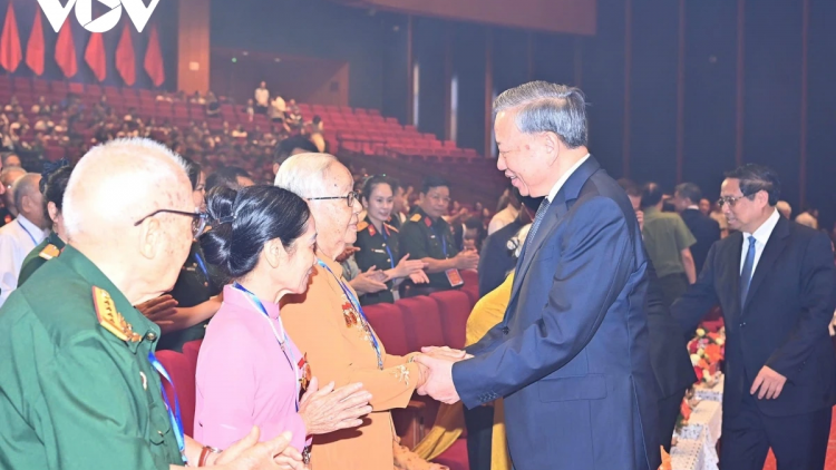 TONG BI THU TÔ LÂM KHAN LAC URANG NGAK KATMANG DAHLAU DIAH LAC THAIK BINGUK ANIT RANAM TANEH IA SAONG JALAN DIUK RAI DI VIET NAM