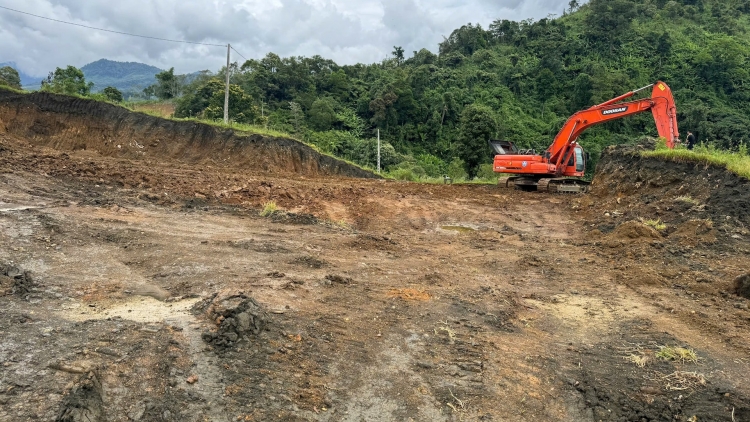 BHRỢ TANG TRỰC THĂNG ZRƯƠP ĐHỊ DA DING CA COONG  