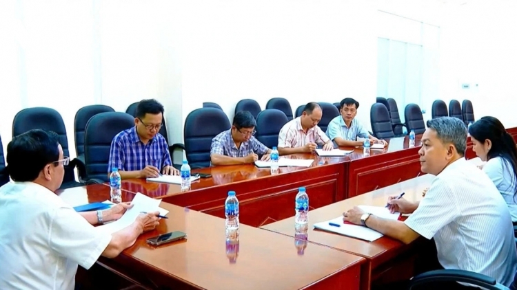 ពត៌មាន​ម៉ោង៦