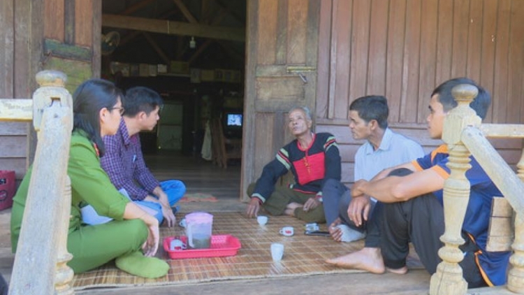 Bruă sang čư̆ êa alŭ wăl dua gưl đru kơ mnuih ƀuôn sang jăk hĭn 