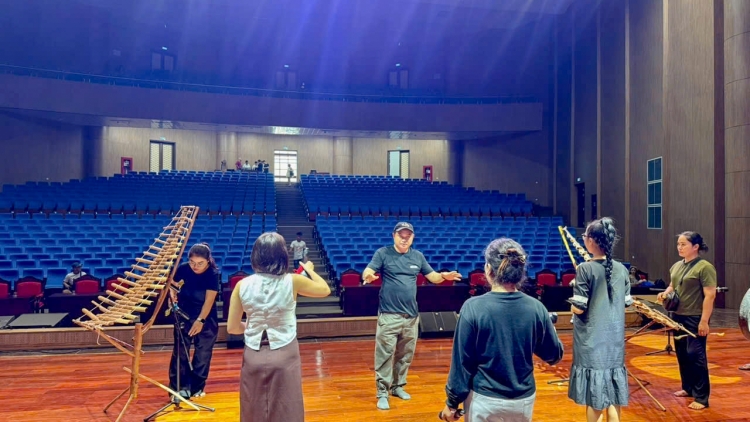 A Lâm-Ngế ki rak vế tơdrá Tây Nguyên tung chal pêi cheăng ƀă kơxô̆