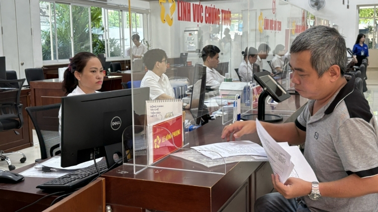 BAN RAYA HO CHI MINH PEIH NGAK TAONG ABIH JANIH HARAK GAR DI GRAUK LABIK 