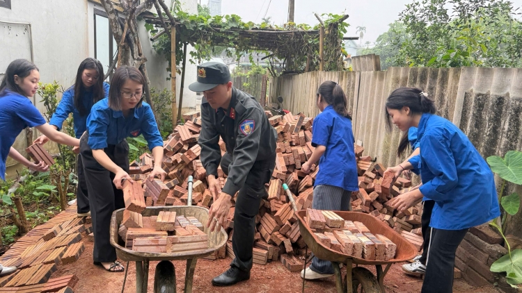 Pan miền lún Lào Cai  thấy liệp tẩy pung  thóng đào kuaz coiz viển xieng