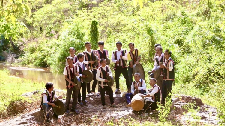 Um ai tơdrong hơrih - nar 30-8-2025