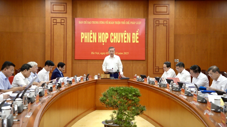 Tơlơi pơhing phrâo lơ 6-8-2025