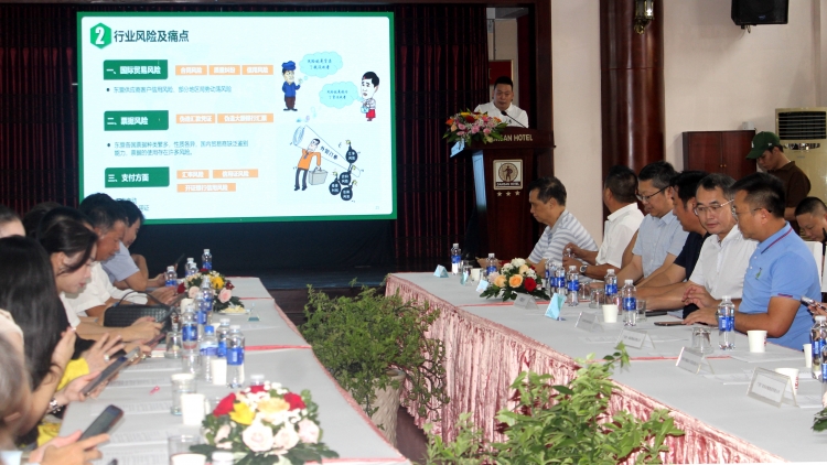 Dak Lak tơdjêp pro tíu tê plâi sầu riêng ƀă Sinuâ