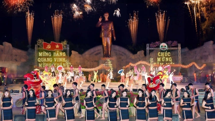 Gia Lai hơ̆k mơak hŏng dŭm knăm mơak drông hruê mkŏ mjing lăn čar 2/9 