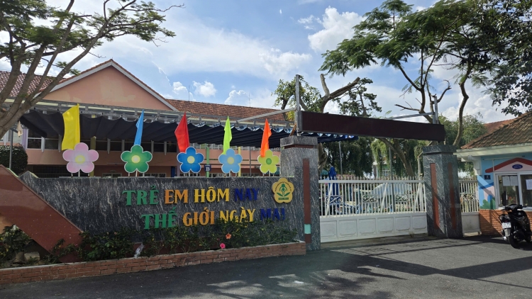 Kon hŏk tĭng mê̆ bơ̆ tât Đà Lạt dơi nti ta nkual nklang