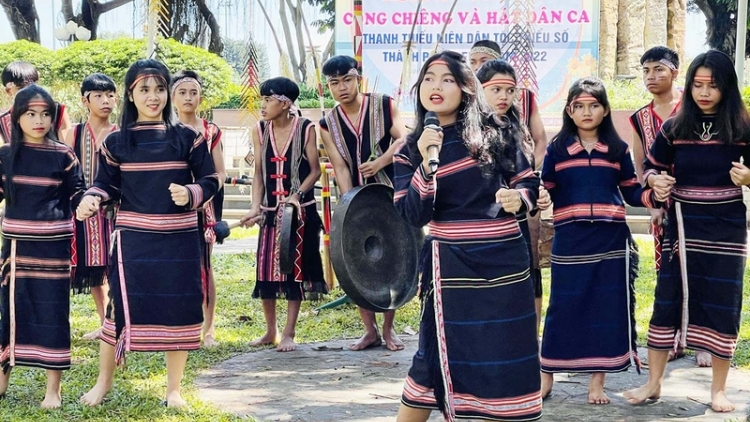 Parơtuk čim mơñi bơyan phang lah jŭ 