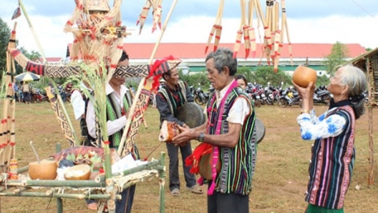 Đơs tàm tơrbŏ bal jơnau kờñ gơboh