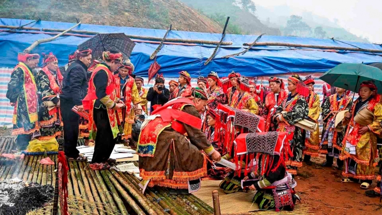 Lầy tzình phát sinh ừu miền vả thứ 2 hoi 18/8/2025