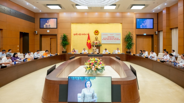 Quốc hội mbơh rblang mpeh nău kan njrăng, rdâng mhât rlăm, ndơ sông sa rlăm.