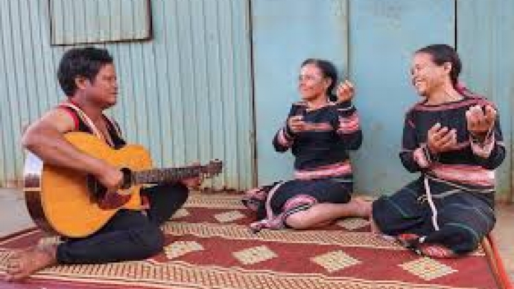 Jreng Jrong (Ca ngợi quê hương tươi đẹp)