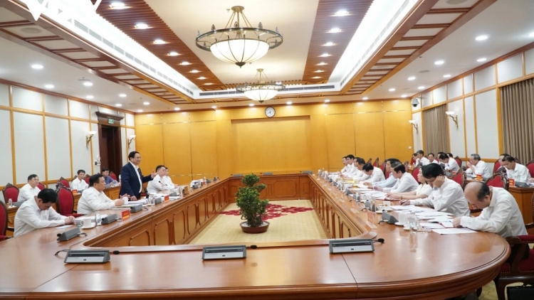 Anih tơm Chĭnh trĭ ăn tơgop nơ̆r lơ̆m hla ar kăl, bơngai jang Hop akŏm Đảng bộ 4 dêh char Sơn La, Thanh Hóa, Bắc Ninh păng Lạng Sơn