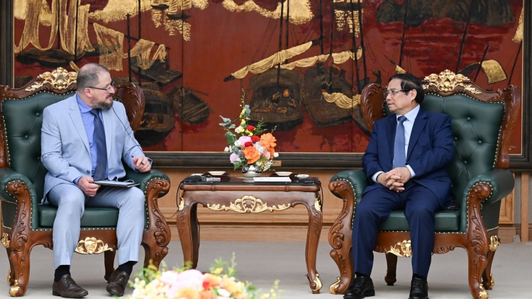 Thủ tướng ồng Phạm Minh Chính wă Củ tịc mờ kung là Kwang lam bồ dờng đơng lam Tập đoàn Qualcomm lơgar Mỹ dê