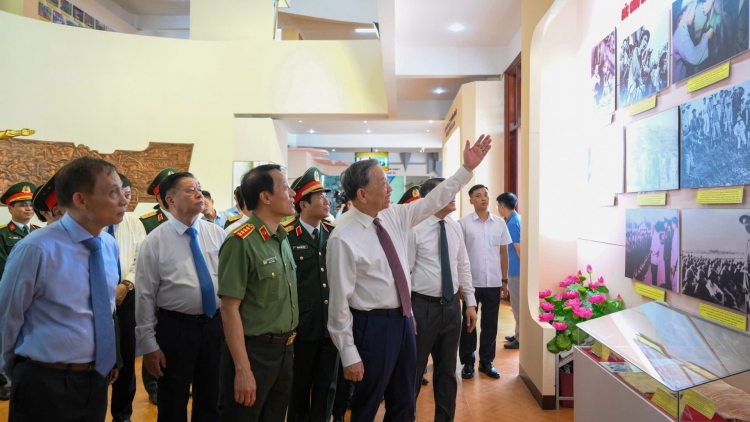 Mơjiâng quân đoân 12 rah xia iâ mơngế pêi cheăng, ai ivá tơkŭm tâi tâng 