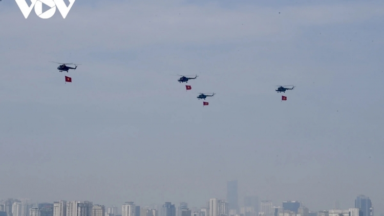 Teh đak ƀrông ƀrang pơkao chơt hơ iă Quốc khánh