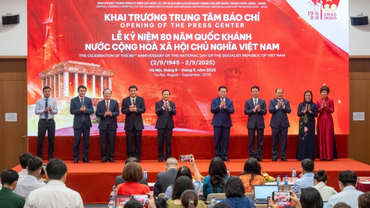 Sơn đờm mŭt ngui Anih tờm Sră ƀăo mờ tăc tem tơnkah Ngai Sơn tờm Dà lơgar