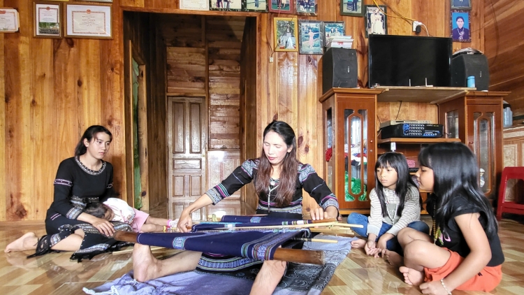 Eirei klei mtă mtăn ayŏng hong adei