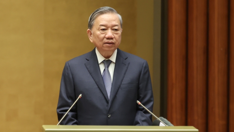 Jơnum amăng dêh čar pơtô ten 4 pok hră pơtrun mơ̆ng Ding jum kơđi čar