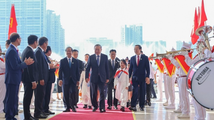  Quam kháo phổng Tày Bắc thứ 6 mự 05 căm bườn 9 pì 2025