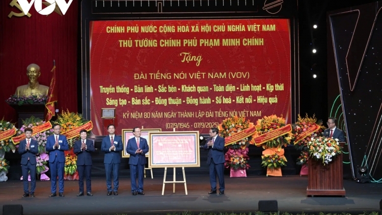THU TUONG RAJAEI ALIN BREI HUAN CHUONG HO CHI MINH KA VOV – RAYO SAP NDEM VIET NAM