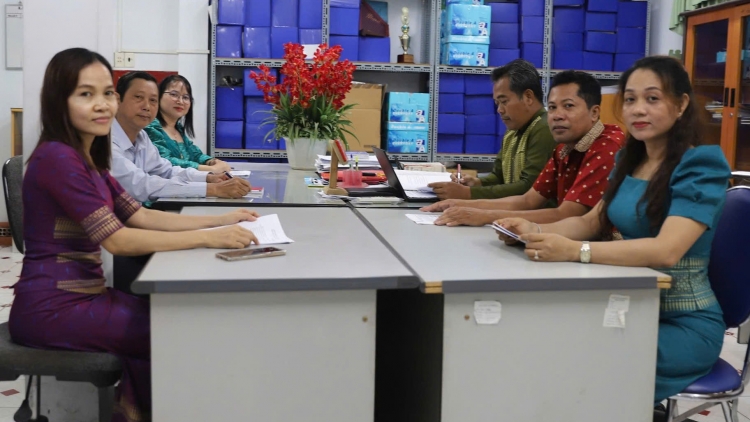 កម្មវិធីផ្សាយជាភាសាខ្មែររបស់ VOV ដីសណ្តទន្លេគីវឡុង – អាហារខាងស្មារតីមិនអាចខ្វះបានរបស់មិត្តអ្នកស្តាប់