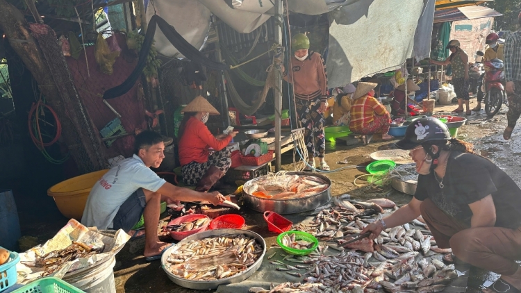 ពត៌មាន ម៉ោង ១៥