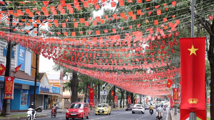 MIKVA DOM BANGSA TAKIK DI TINH DAK LAK CHREIH CHRAI TET DOC LAP