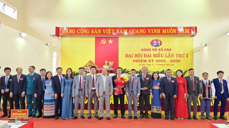 CHR’VAL GÀO (GIA LAI) PA DƯR TRUYỀN THỐNG GRƠƠ NHỌOL ĐOỌNG HA DƯR
