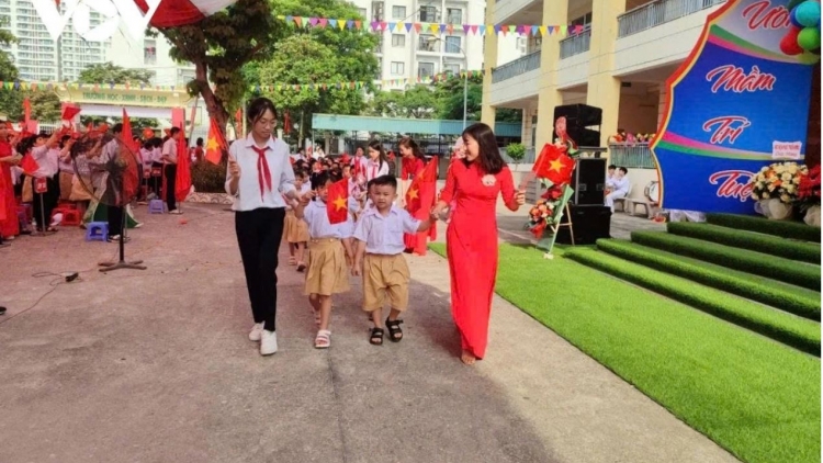 Ală càr Tây Nguyên dùl ròt bơyai lơh Dơ̆ sơnđờm mŭt nam bơsram pa 2025- 2026 