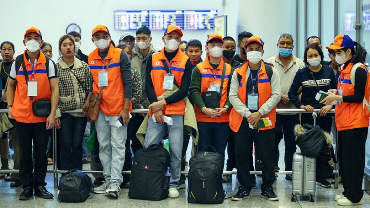 SARAK BAHRAU ABIH DAONG KA URANG VIET NAM NAO NGAK BRUK PAK NEGAR LANGIU 