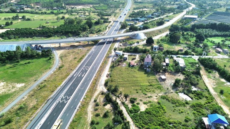 Khánh Hòa pâ thế rĕng ‘no liăn pro troăng kân Nha Trang - Đà Lạt