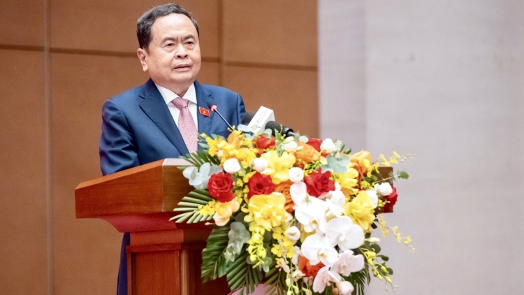  Hôp tơpui ‘na khoa hok râ Tơnêi têa tơdroăng pơxá: “Kuô̆k hô̆i Việt Nam - 80 hơnăm mơjiâng ƀă mơnhông tơƀrê”