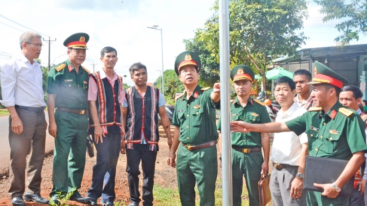 Binh đoàn 15 tơ̆k hơdăh trong tơ̆ tơring sơlam Gia Lai  