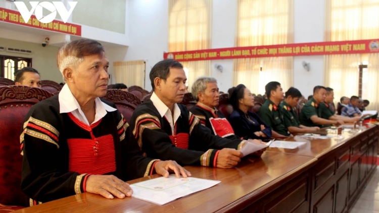 MANƯIH BÂC NGAI CHĂP - NĂC ĐHỊ POONG P’TÊÊT NHÂM MÂNG ĐĂH BHRỢ BH’RỢ QUỐC PHÒNG