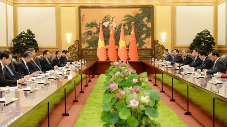 Kơdră teh đak bơ̆n Lương Cường pơma đam hăm Tổng Bí thư, Kơdră teh đak Trung Quốc Tập Cận Bình 